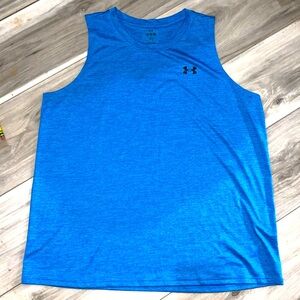 2️⃣ Med Women's Athletic Tee UA